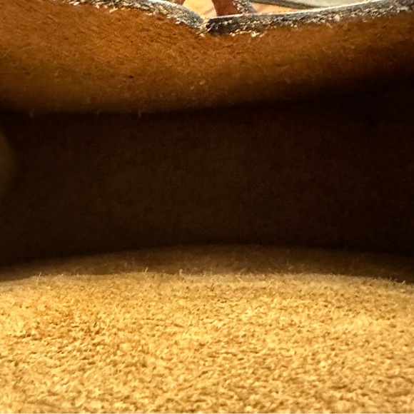 Vintage Tooled Leather Boho Shoulder Bag - Picture 12 of 13